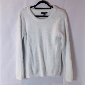 Ellen Tracy White Fluffy Sweater